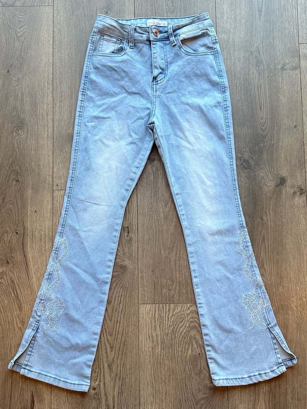 Denim Diva Girls Flare Jeans Size 8 Light Wash Floral Embroidery